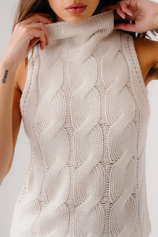 Salvia Sleeveless Cable Turtleneck | Gardenia