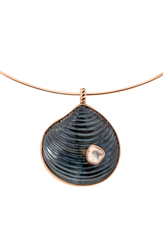 Grande Carved Blue Tiger Eye Venus | Polki Diamond