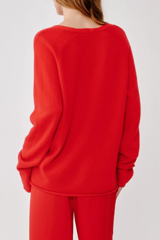 Samson Relaxed Saddle Raglan Cardigan | Scarlet