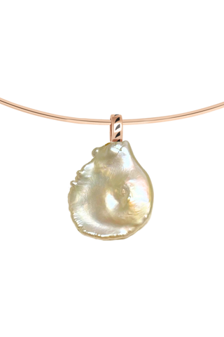 Grande Pearl Enameling Fin Bead