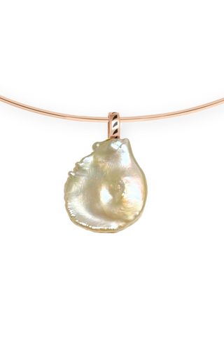 Grande Pearl Enameling Fin Bead