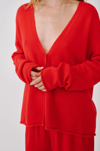 Samson Relaxed Saddle Raglan Cardigan | Scarlet