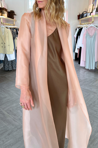 Floor Cardigan | Makeup