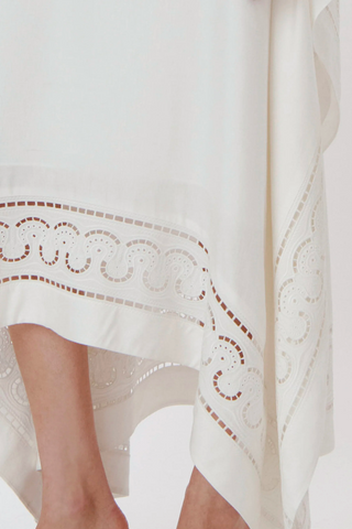 Adona Scarf Embroidered Linen Kaftan | White
