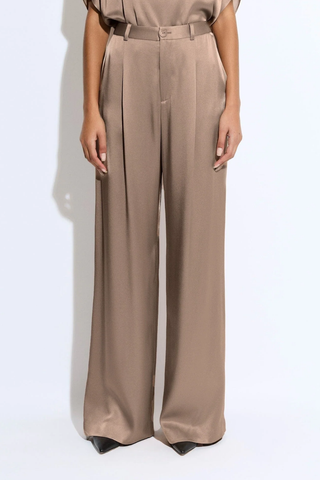 Satin Relaxed Pleated Pant | Oat