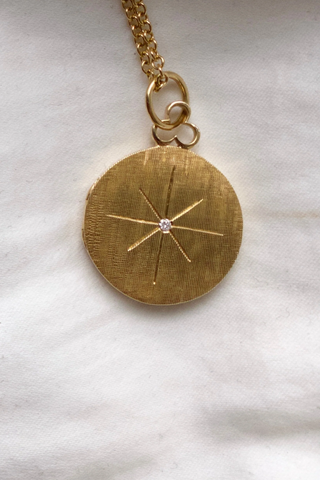 Medium 'North Star' Locket Necklace | 18K Gold