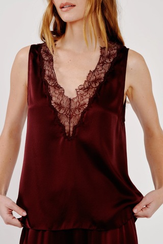Mazzy V-Neck Lace Tank | Cabernet