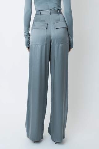 Satin Relaxed Pleated Pant | Light Slate