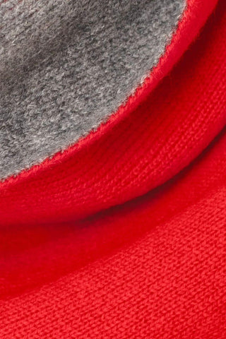 Le Petit Scarf | Pewter Gray Apple Red