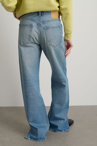 Charlot Split Hem Jean | Shell Vintage Wash