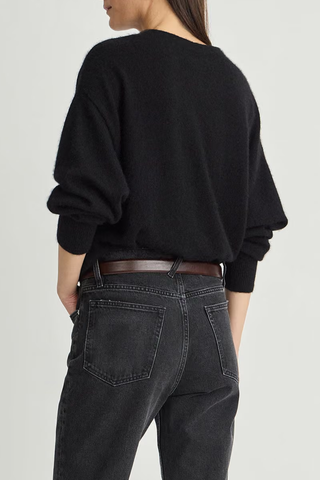 Softest Silk Cashmere V-Neck Sweater | Black