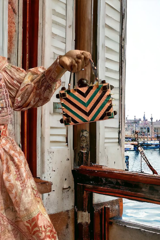 The Chest Clutch | Pink