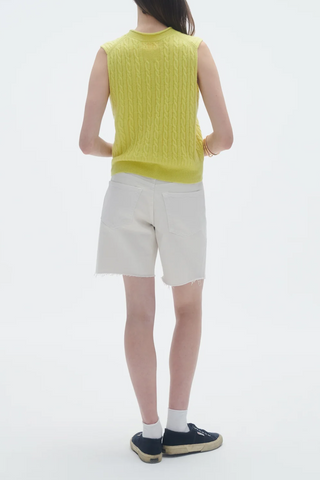 Cable Vest In Cashmere | Lemon