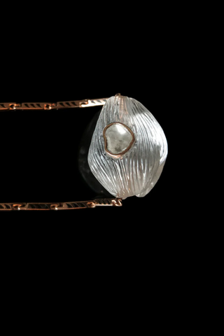 Classic Carved Crystal Coquito Bead with Polki Diamond