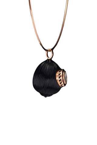 Classic Onyx Coquito Charm | Polki Diamond