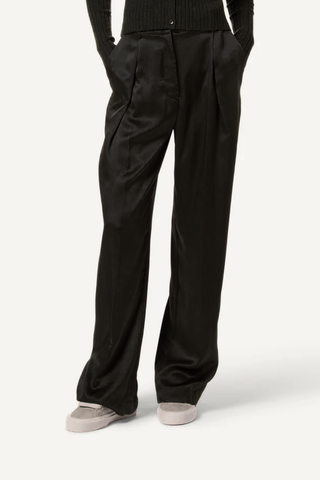 Emerson Pleated Silk Pant | Black