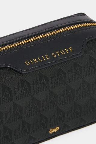 Logo Girlie Stuff Pouch | Black