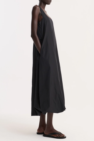 Technical Volume Dress | Black