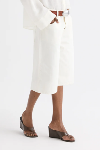 Boxy Relaxed Short | White