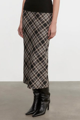 Easy Plaid Bias Skirt | Plaid