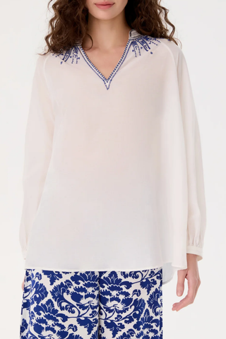 Ilizia Iris Embroidery Top | White Blue