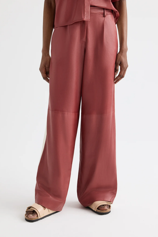 Hudson W/ Tux Stripe Pant | Karanda Red / Bone