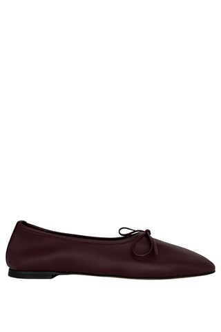 Gala Shoe W/ Bow | Bordeaux