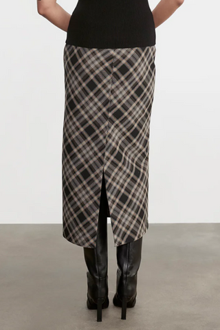 Easy Plaid Bias Skirt | Plaid