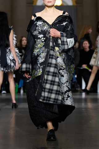 Embroidered Jacquard Gilet Barbour Coat | Black
