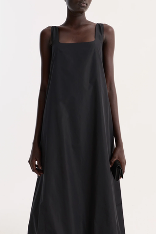 Technical Volume Dress | Black